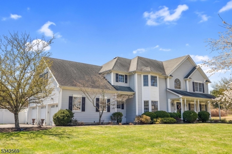 27 E Fox Hill Rd  Washington Twp. NJ 07853 photo