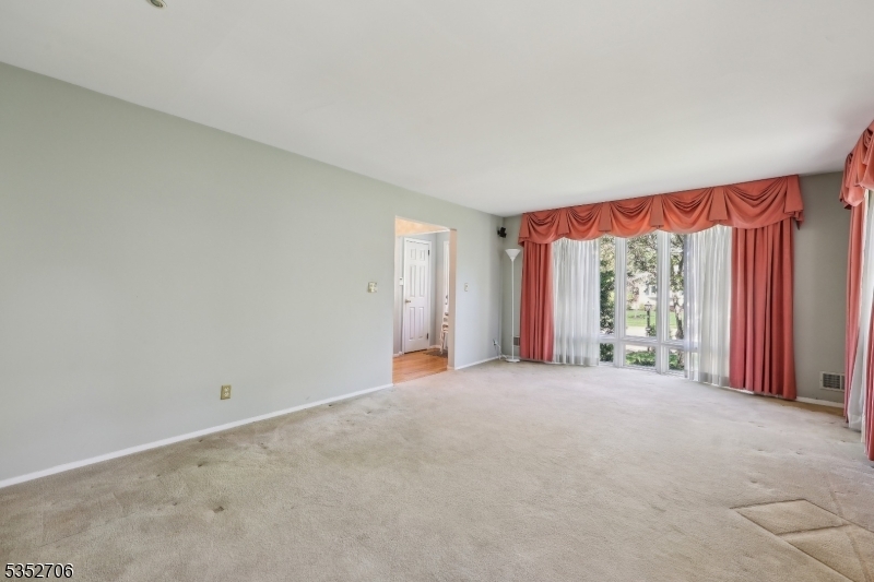 Property Photo: 34 Brian Rd NJ 07006