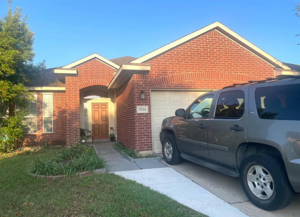 Property Photo: 7534 Oakwood Canyon Drive TX 77433
