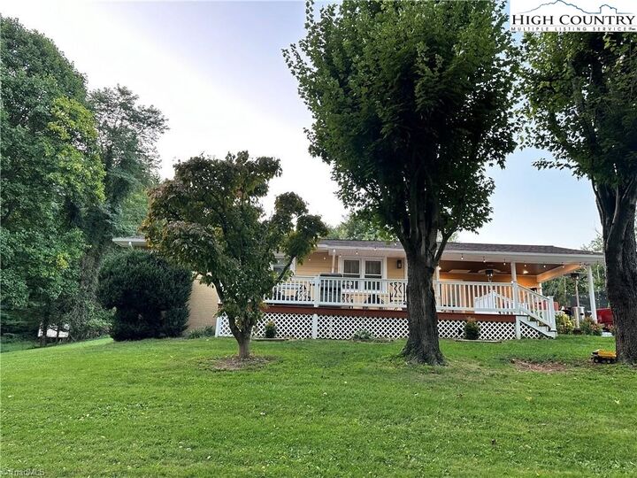 Property Photo:  368 Westview Drive  NC 28675 