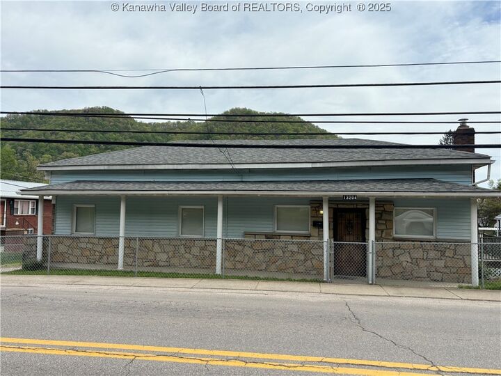 13202 & 13204 Maccorkle Avenue  Chesapeake WV 25315 photo
