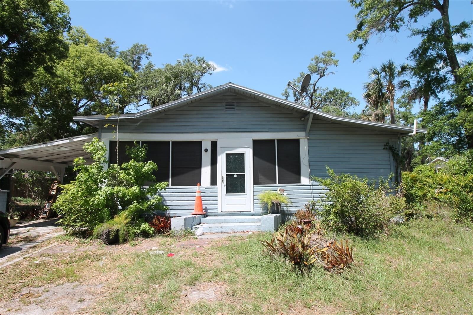 Property Photo:  8018 N Mulberry Street  FL 33604 