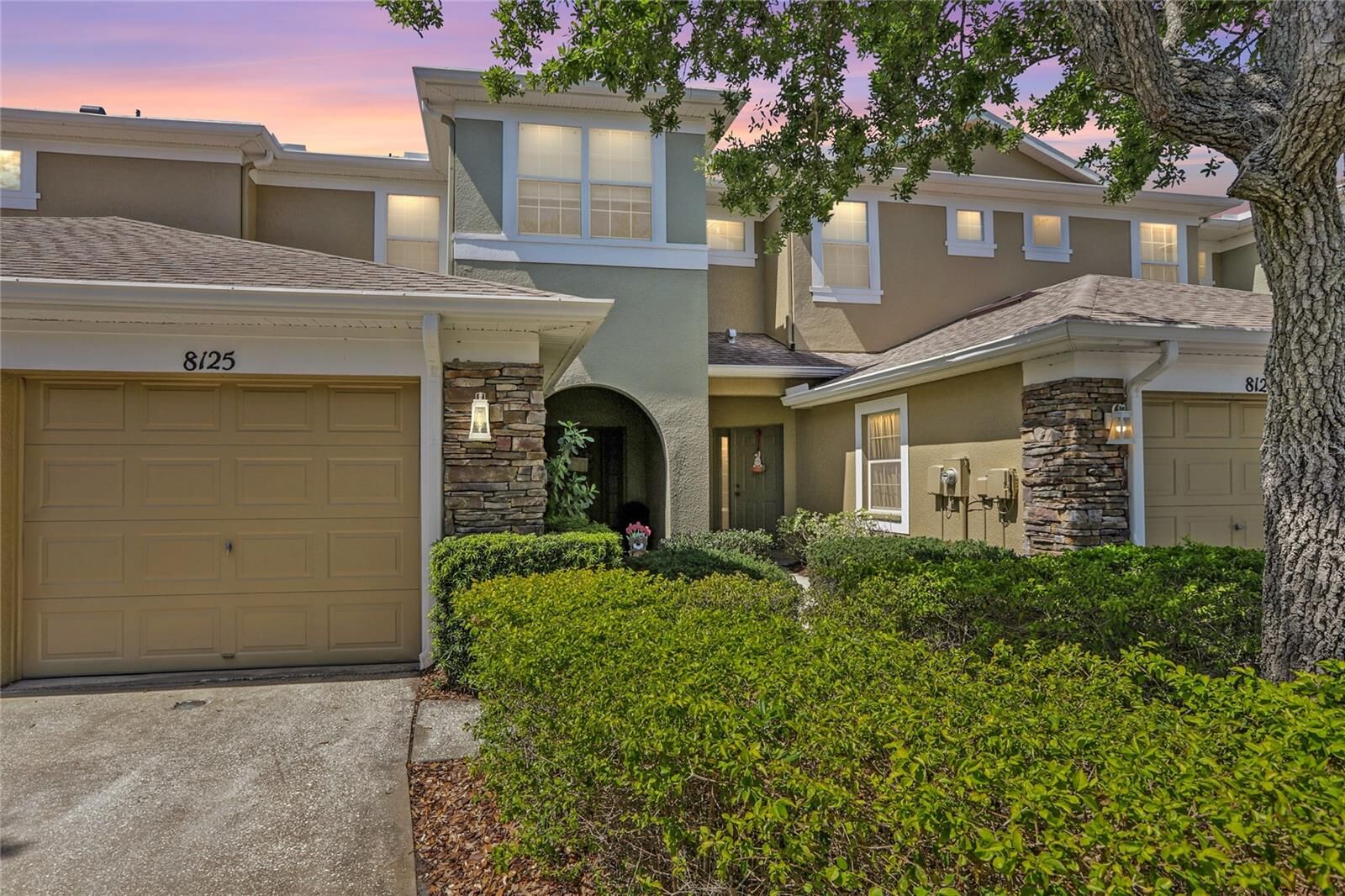 Property Photo: 8125 Stone Path Way FL 33647
