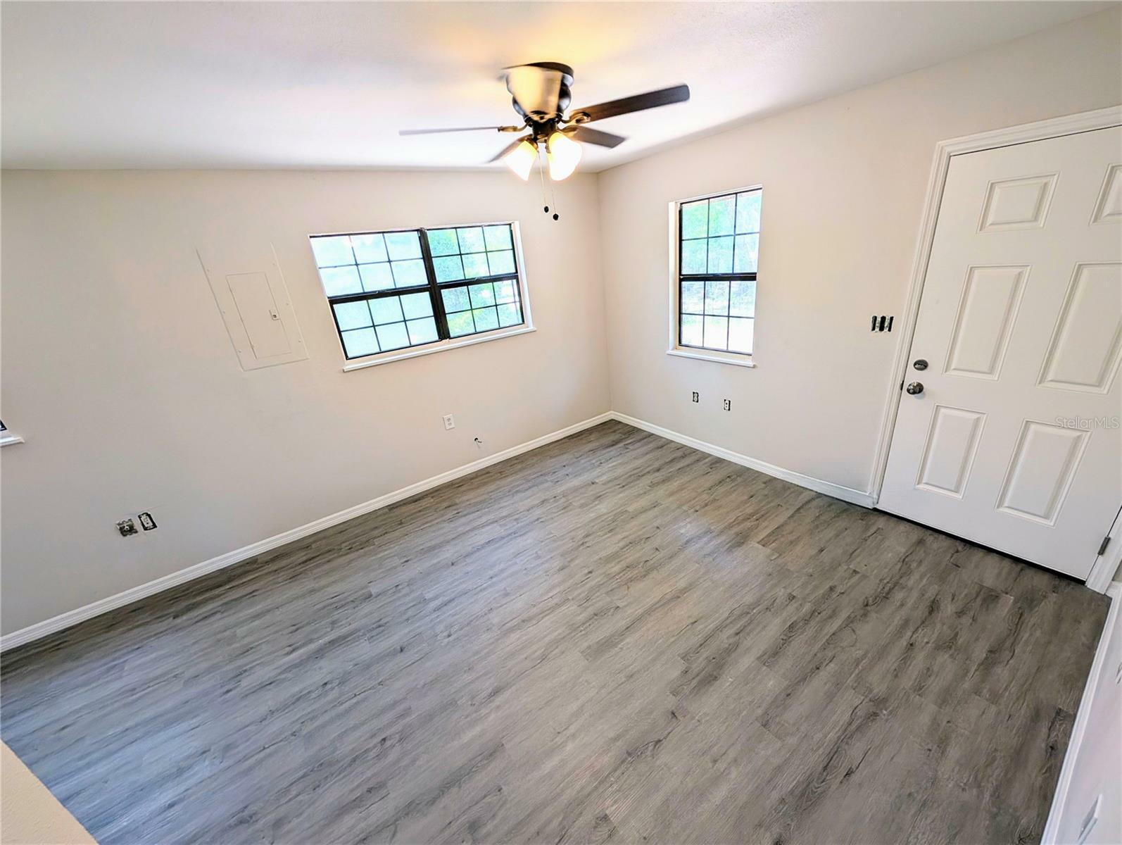 Property Photo: 19942 SE 155th Place FL 32784