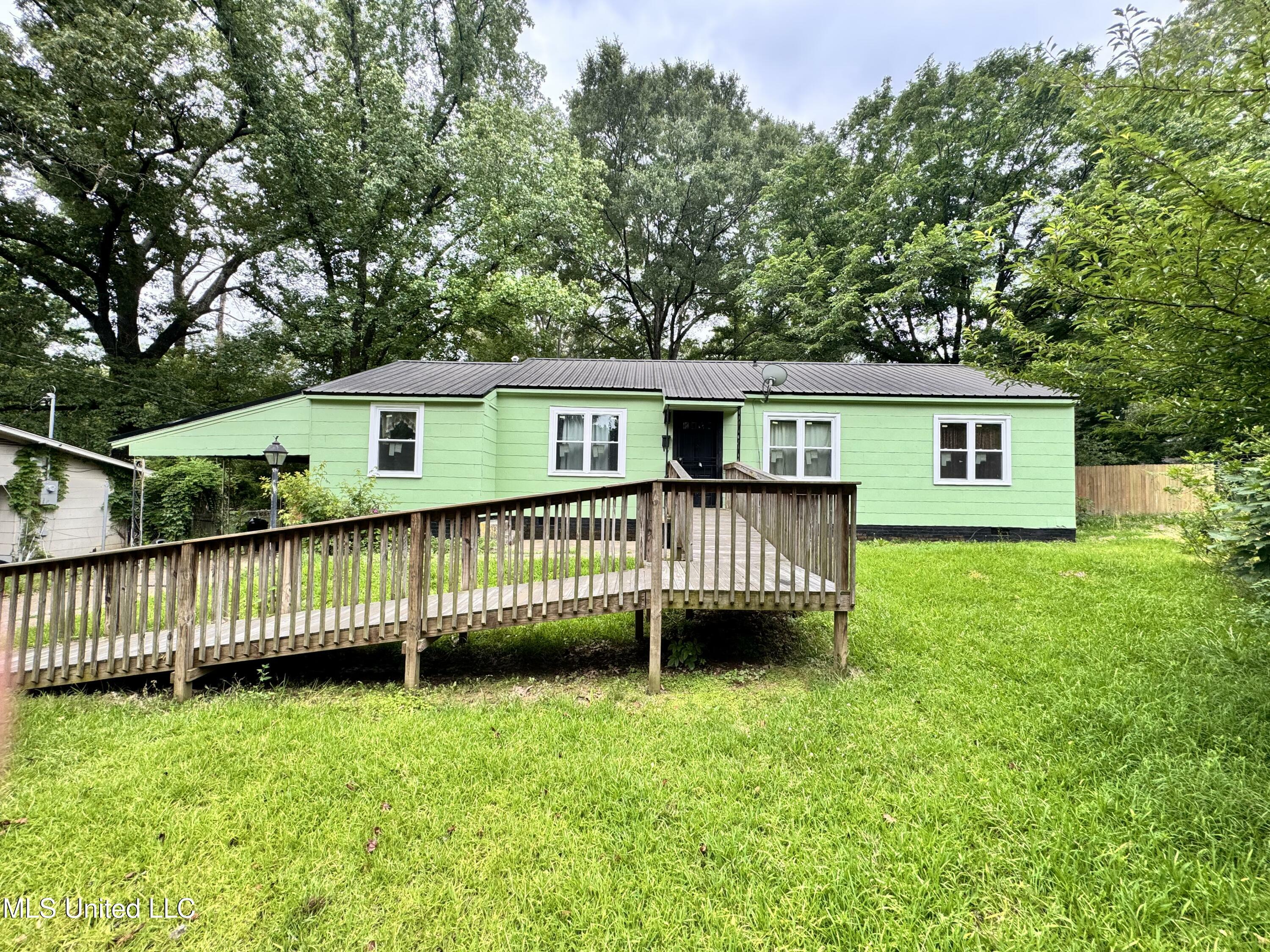 Property Photo: 697 Woody Drive MS 39212