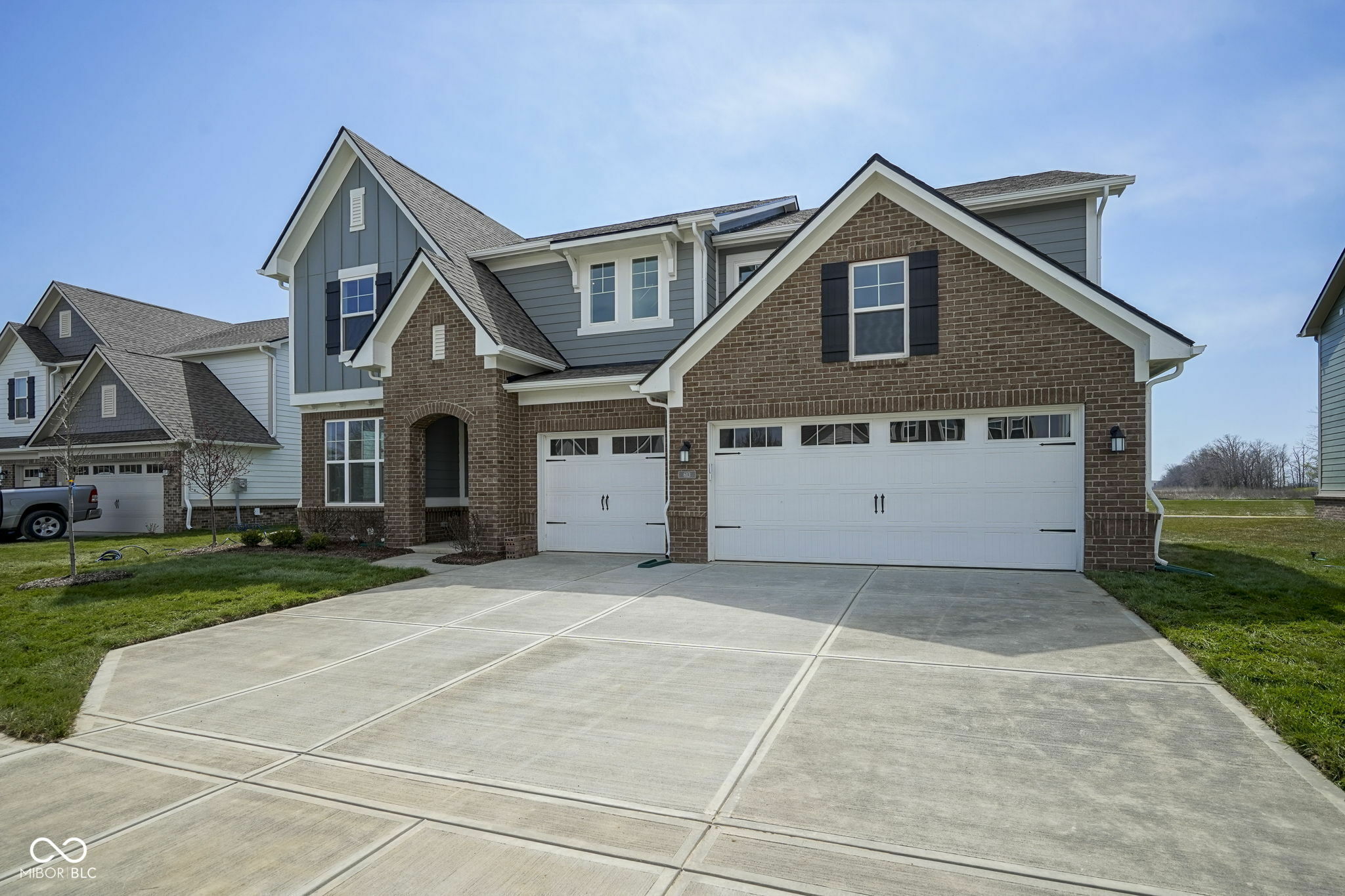 Property Photo: 613 Waterford Lane IN 46074