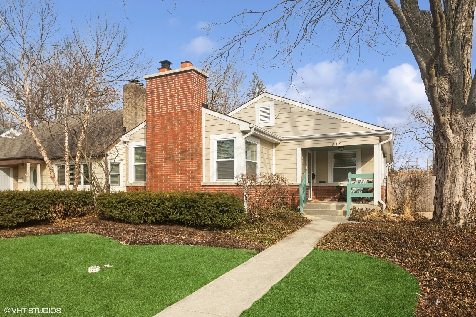 912 Cambridge Lane  Wilmette IL 60091 photo