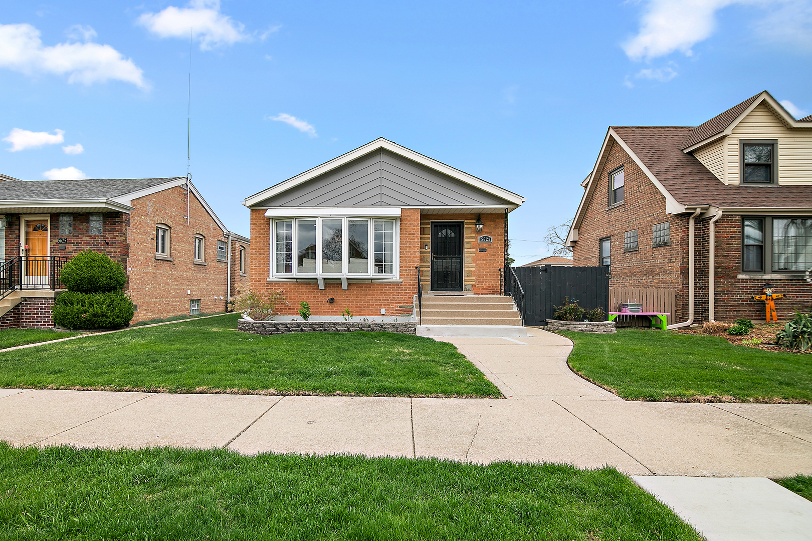 Property Photo: 5629 S Menard Avenue IL 60638