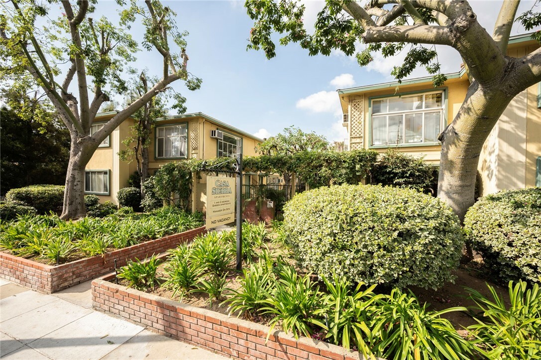 Property Photo: 515 N El Molino Avenue CA 91101