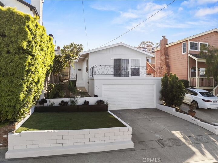 Property Photo:  1525 Stanford Avenue  CA 90278 