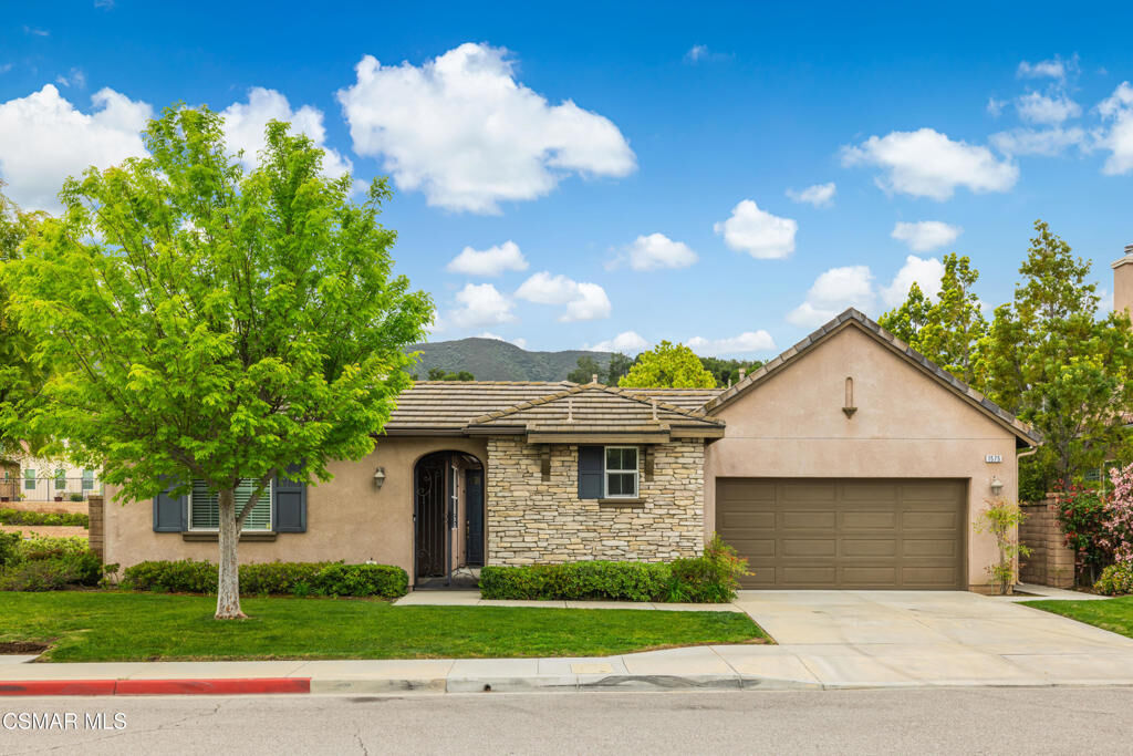 Property Photo: 1575 Silver Shadow Drive CA 91320
