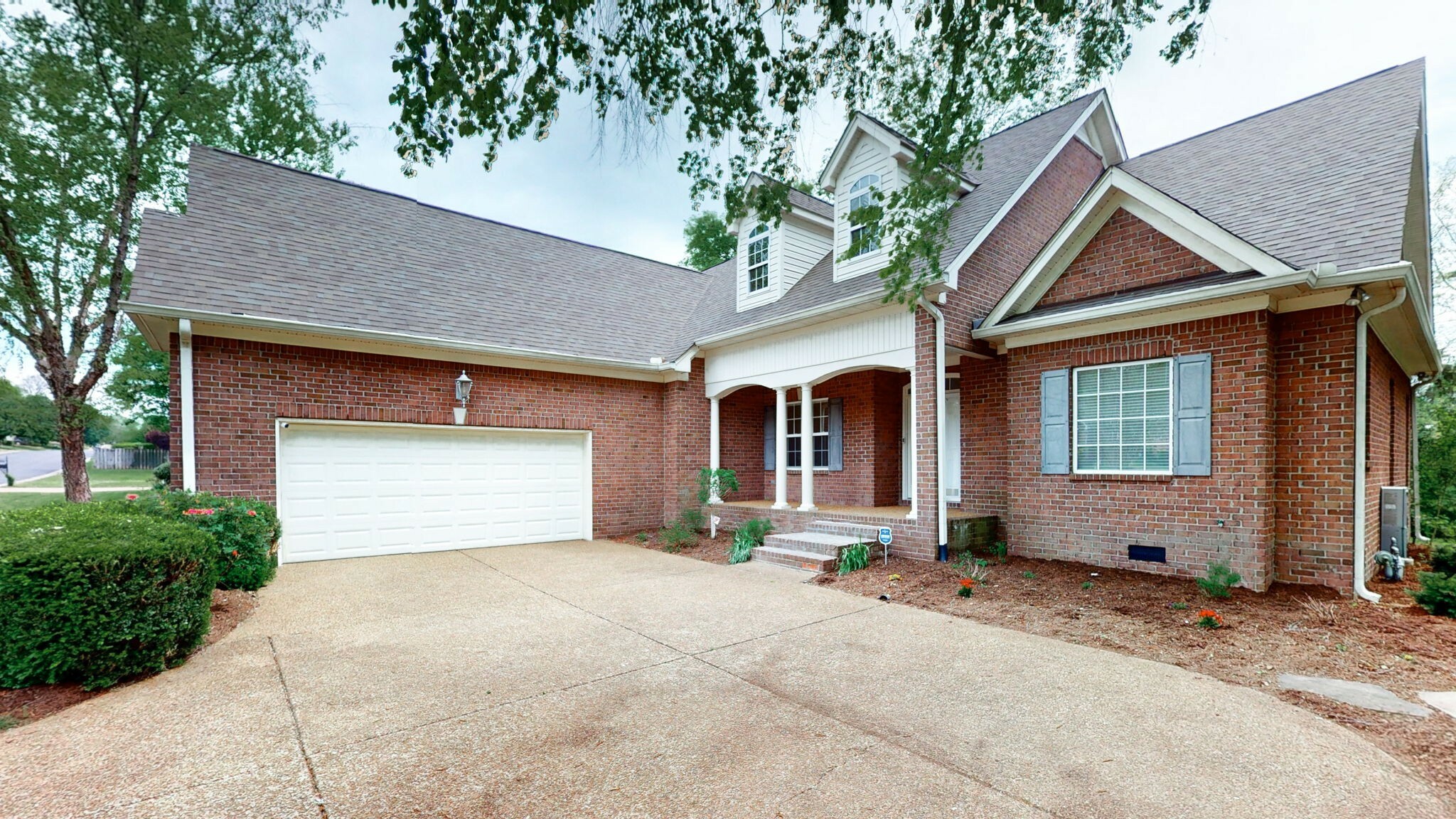 Property Photo: 6236 Palomar Ct TN 37211