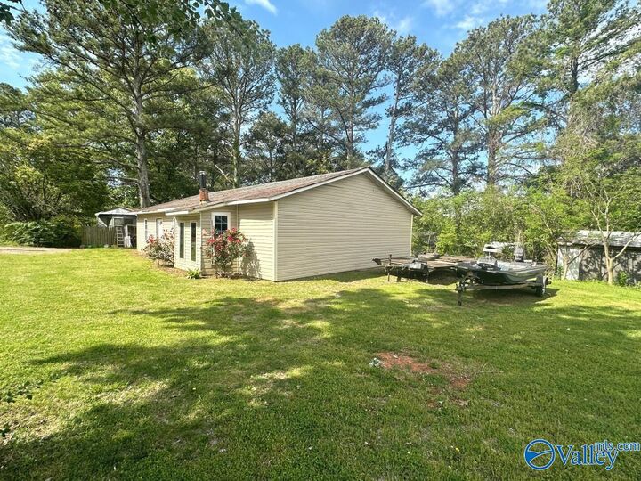 Property Photo:  226 Sherbrook Drive  AL 35754 