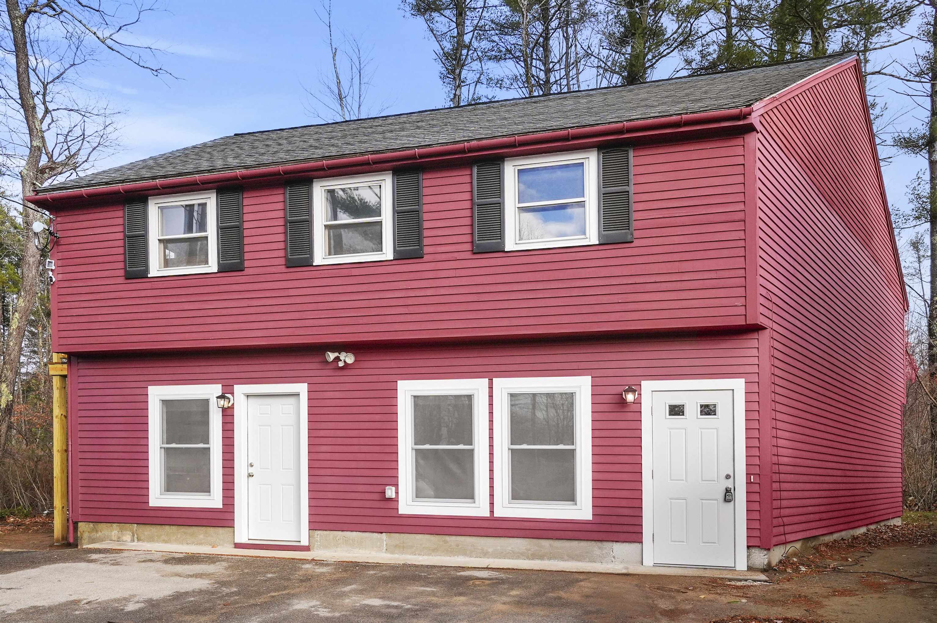 Property Photo:  16 Hammond Road  NH 03055 
