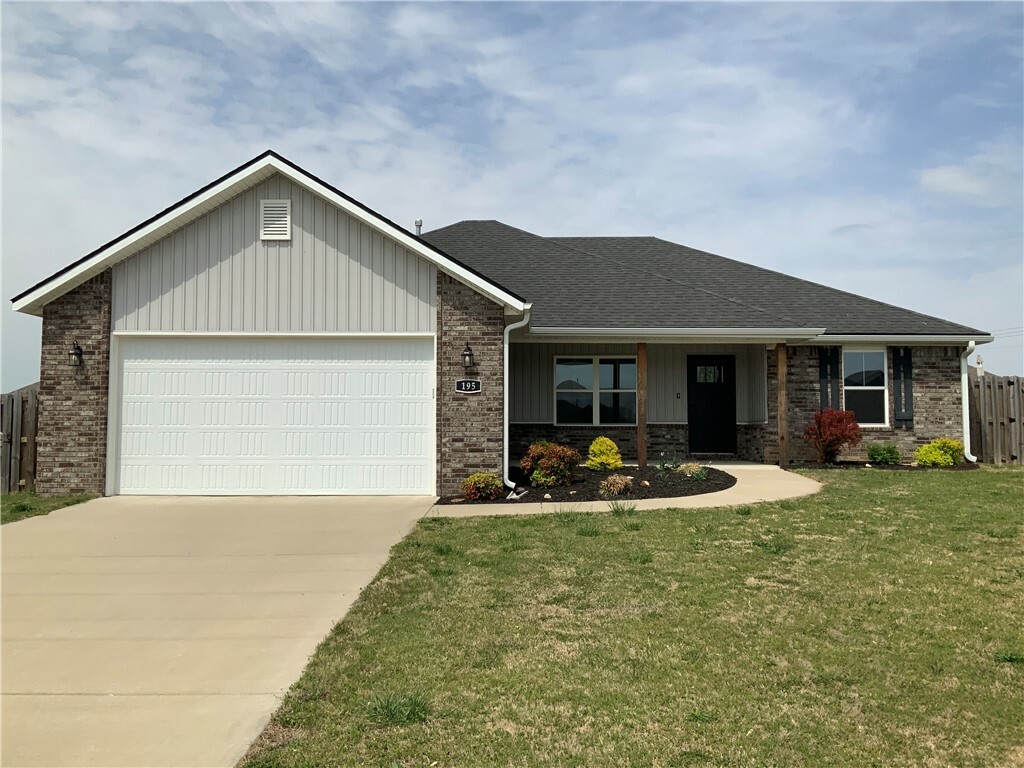 Property Photo: 195 Parson Street AR 72740