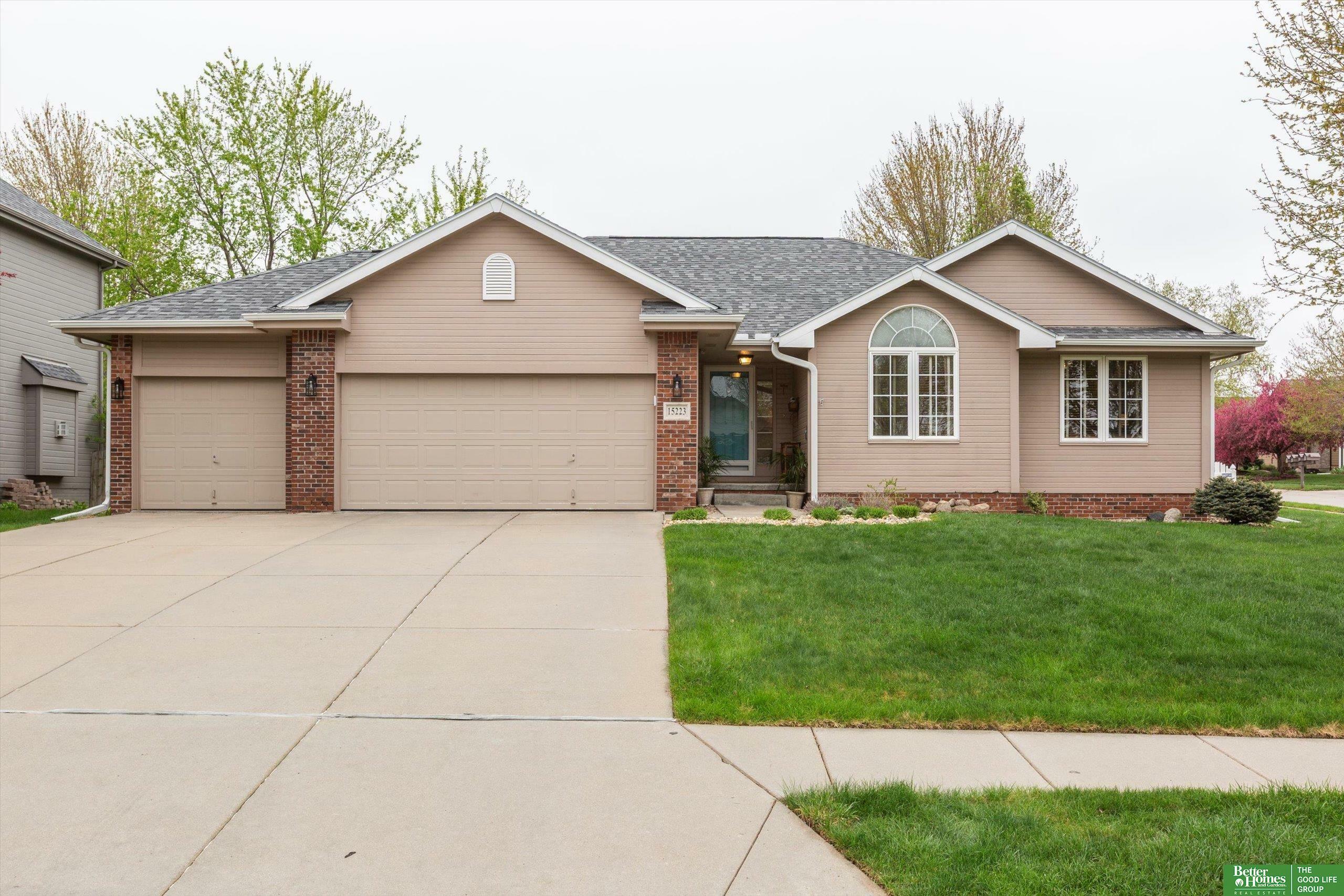 Property Photo: 15223 Bauman Avenue NE 68116