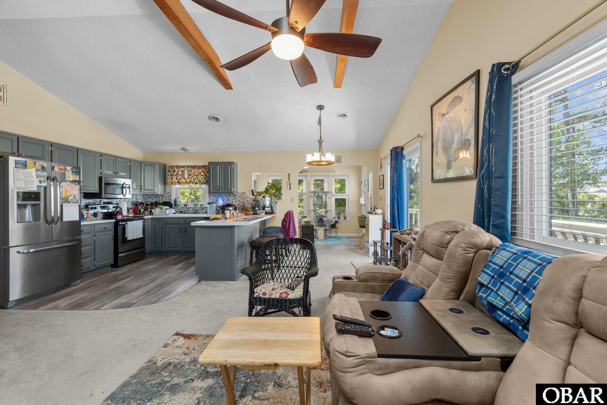 Property Photo: 427 Harbour View Drive NC 27948