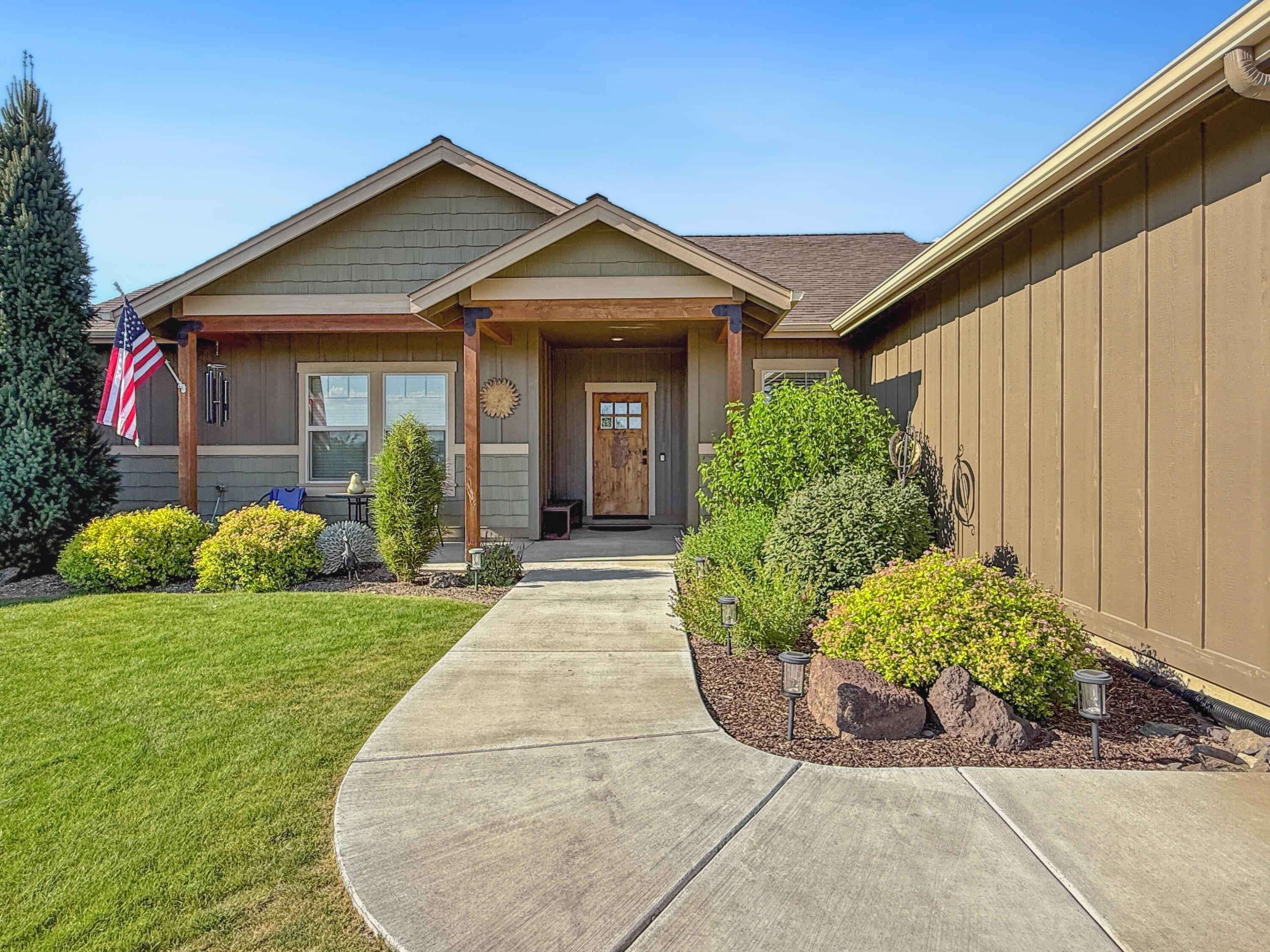 323 NW Saddle Ridge Loop  Prineville OR 97754 photo