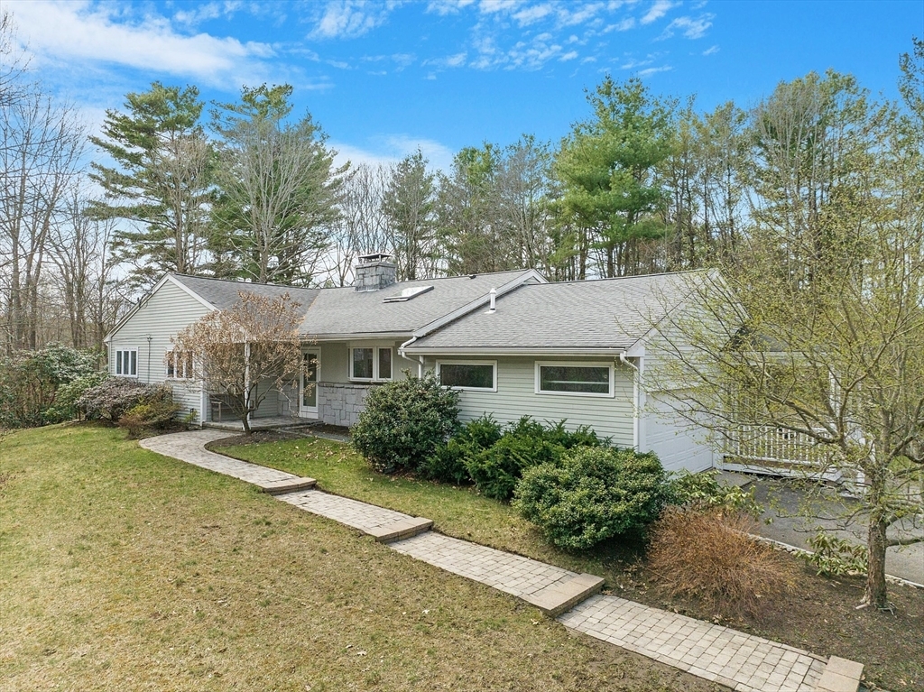 Property Photo: 281 South St MA 02052