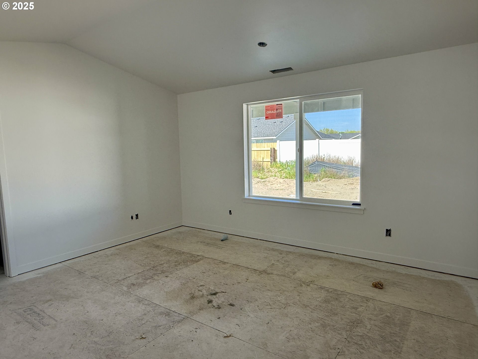 Property Photo: 210 SW Sparrow St OR 97818