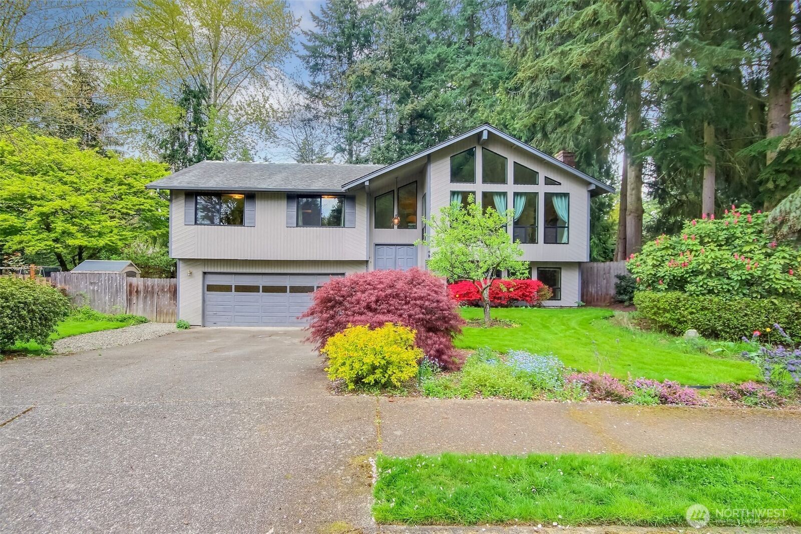 Property Photo: 3607 25th Street SE WA 98374