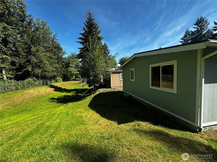 Property Photo: 201 Union Avenue SE 251 WA 98059