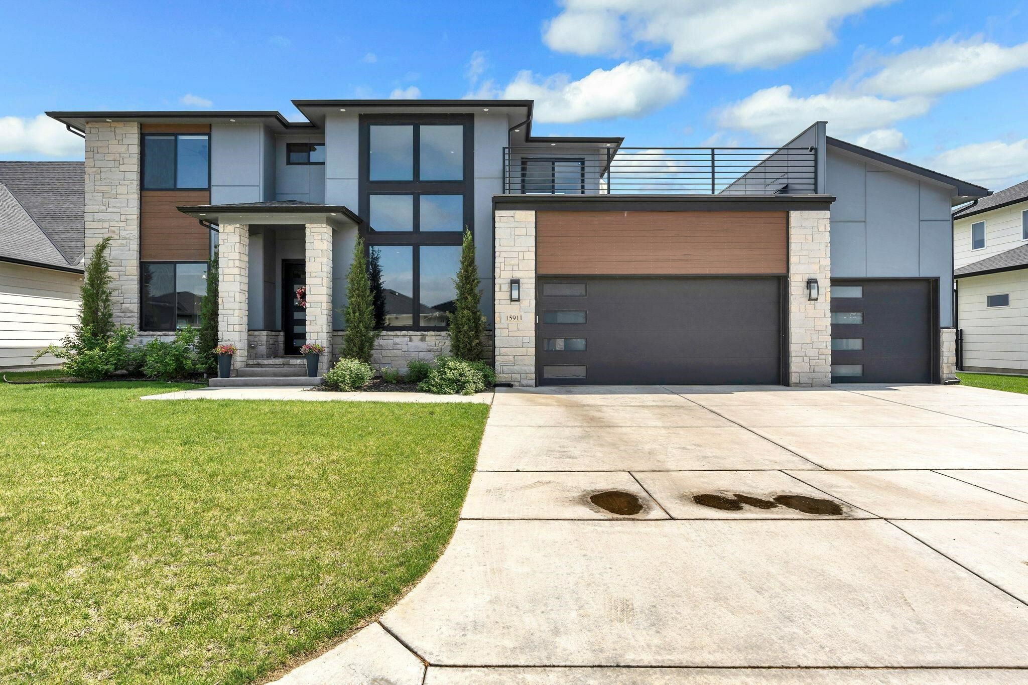 Property Photo: 15911 W Sheriac St KS 67052