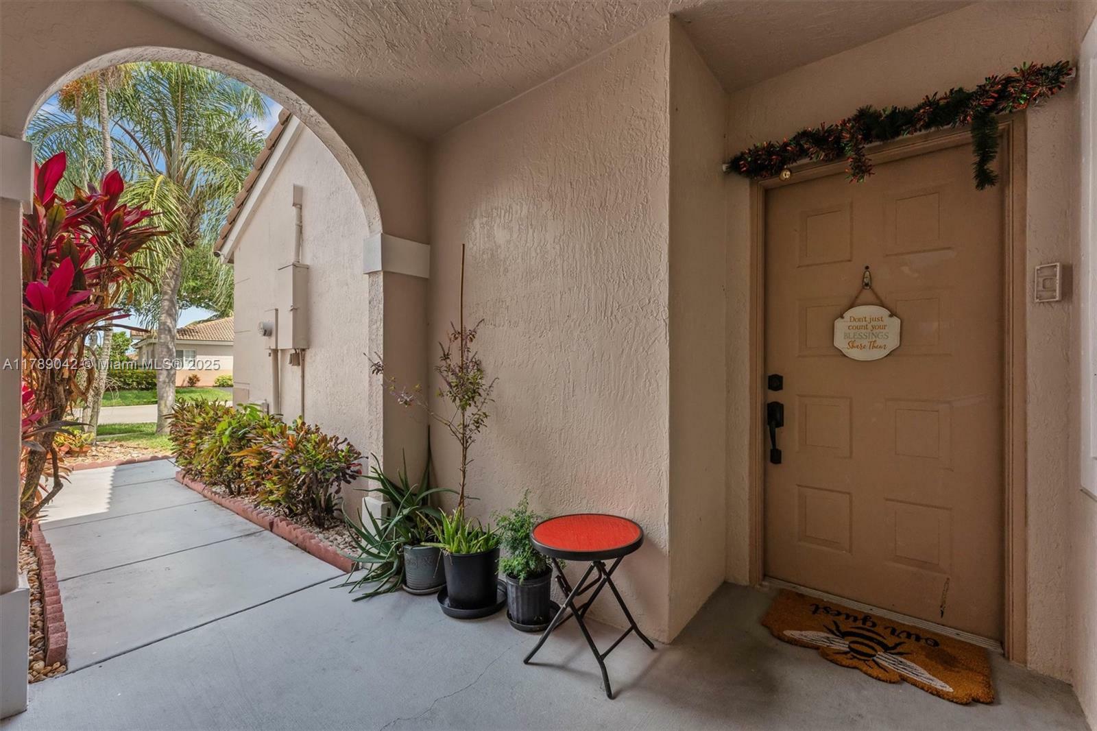 Property Photo: 1830 SW 118th Ave FL 33025
