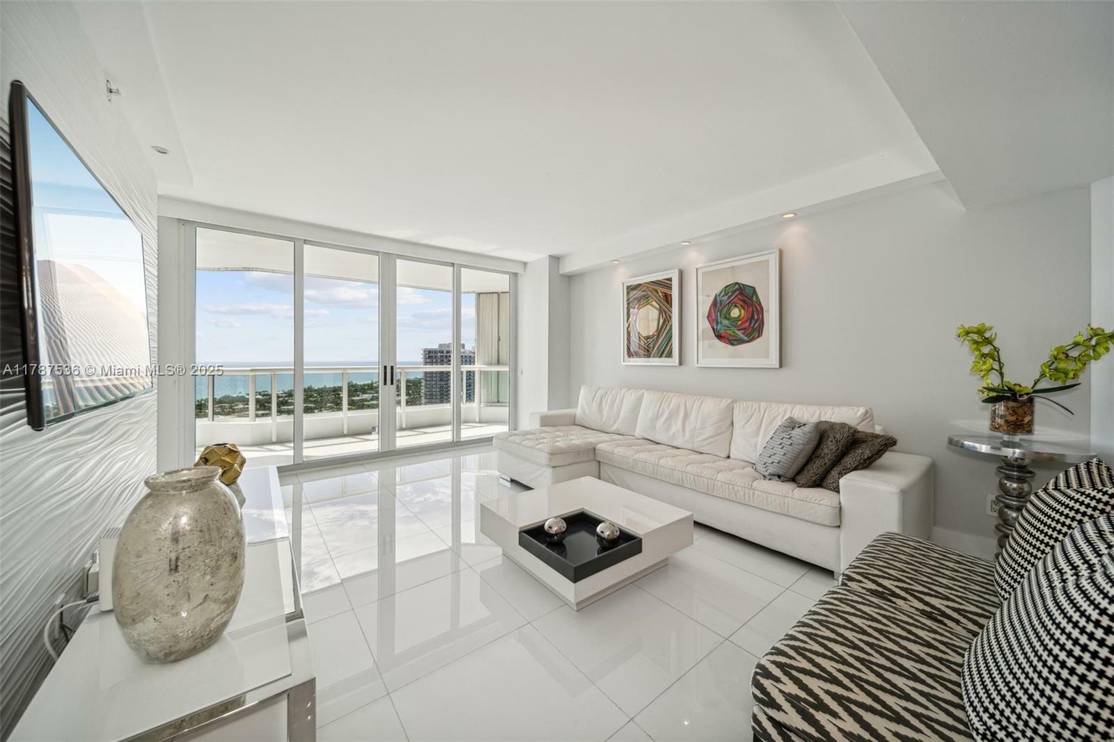 Property Photo: 21055 Yacht Club Dr 3101 FL 33180