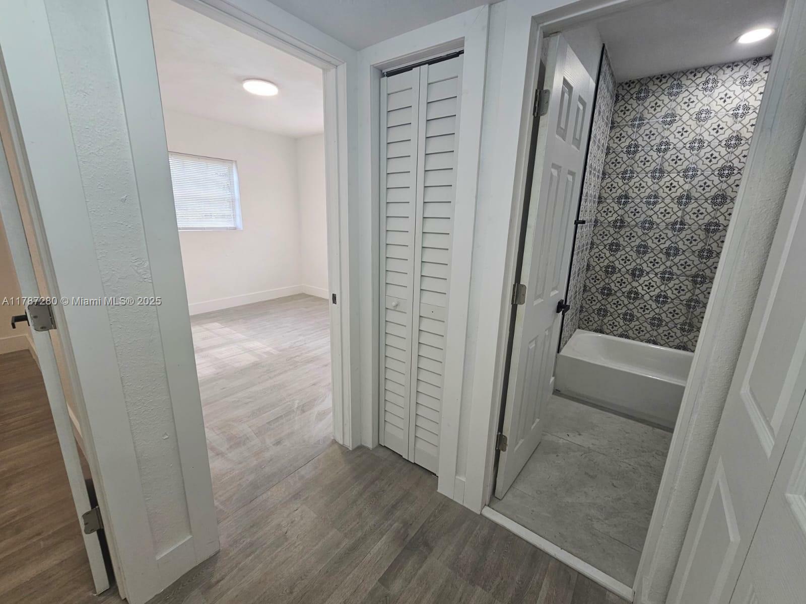 Property Photo: 1632 NE 159th St FL 33162
