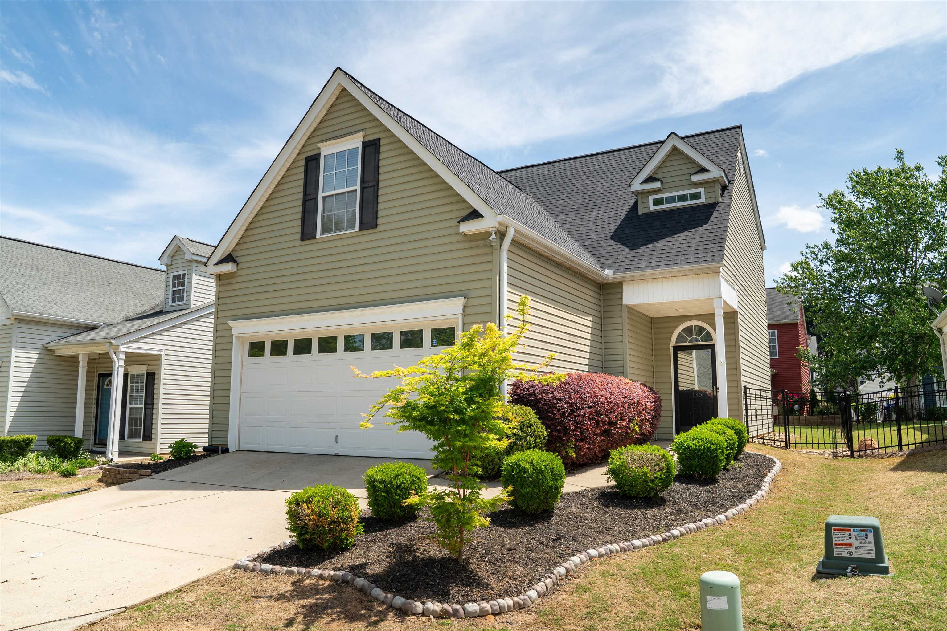 Property Photo: 130 Ledgewood Way SC 29642