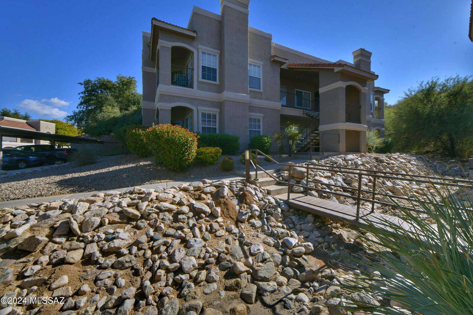 Property Photo: 1500 E Pusch Wilderness Drive Unit 13101 AZ 85737