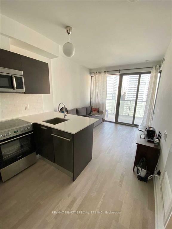 Property Photo: 57 St Joseph Street 2009 ON M5S 0C5
