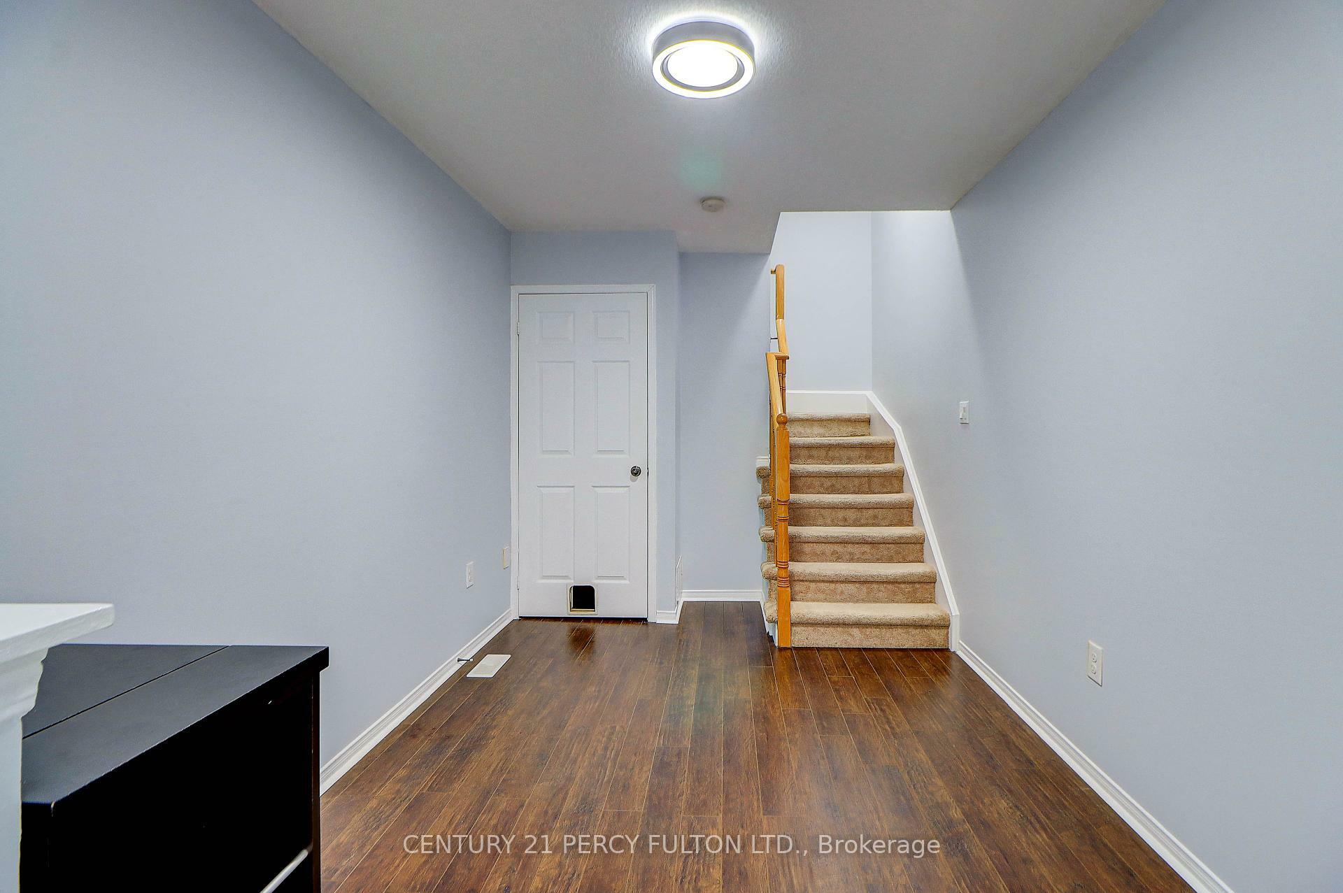 Photo de la propriété: 38 Hesketh Road ON L1Z 0K8