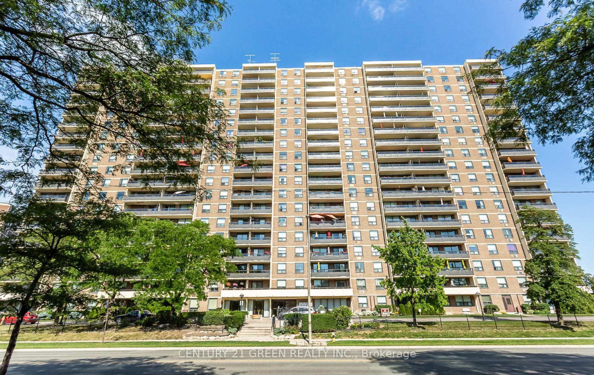 Photo de la propriété: 511 The West Mall Avenue W 308 ON M9C 1G5