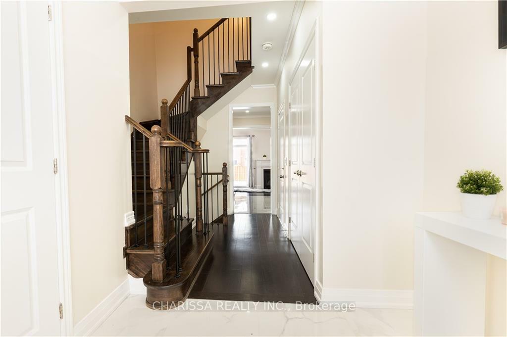 Property Photo: 5 Heming Trail ON L9K 0J8