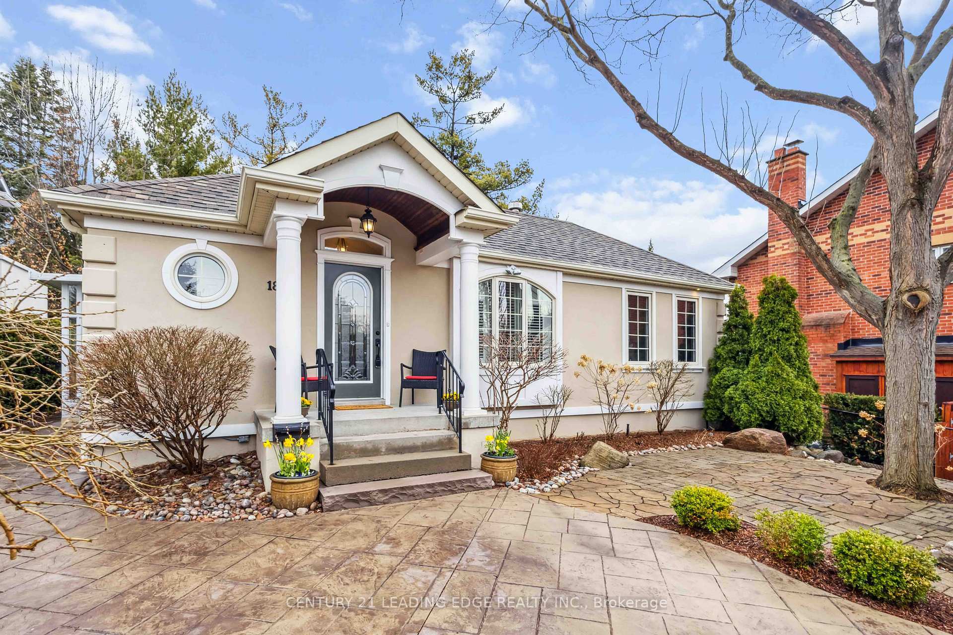 Property Photo: 1801 Appleview Road ON L1V 1T7