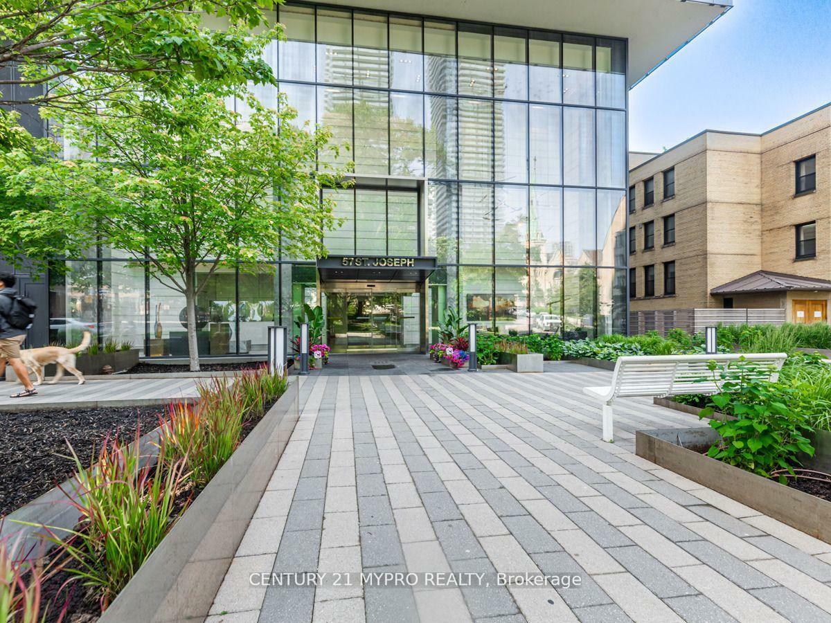 Property Photo: 57 St. Joseph Street 313 ON M5S 0C5