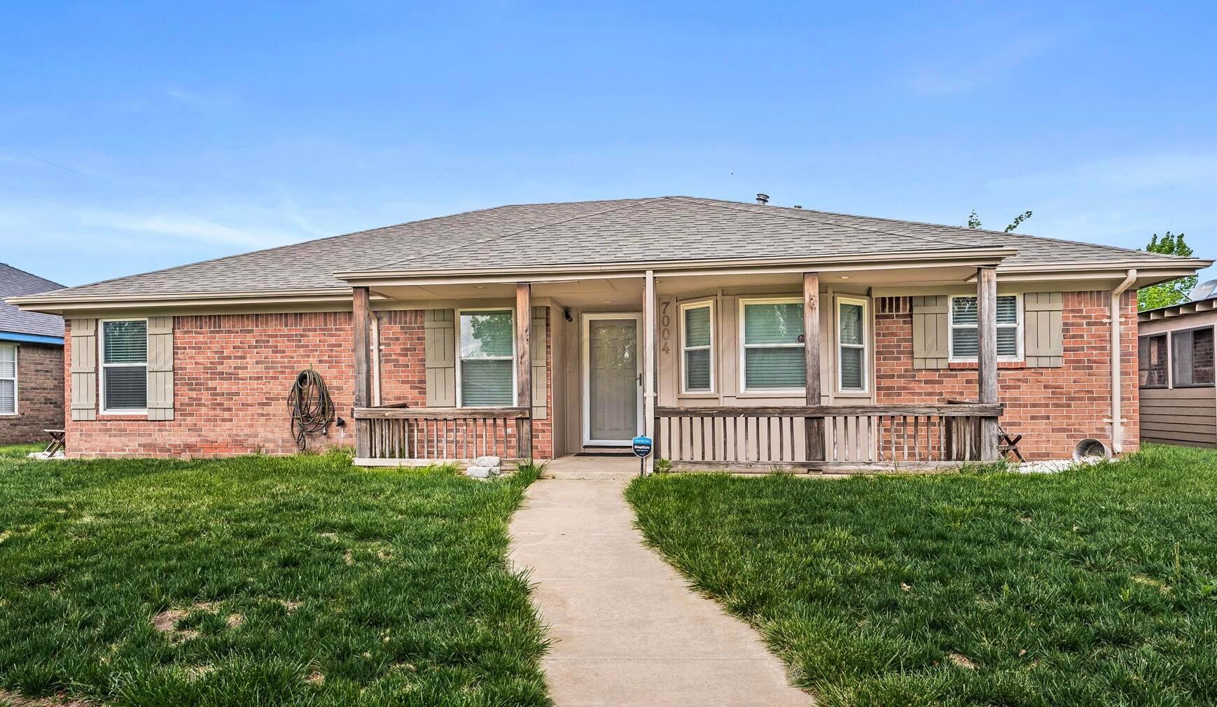 Property Photo: 7004 Devonshire Road TX 79109