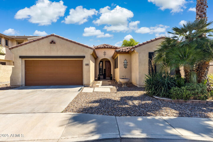 Property Photo: 455 W Honeysuckle Drive AZ 85248