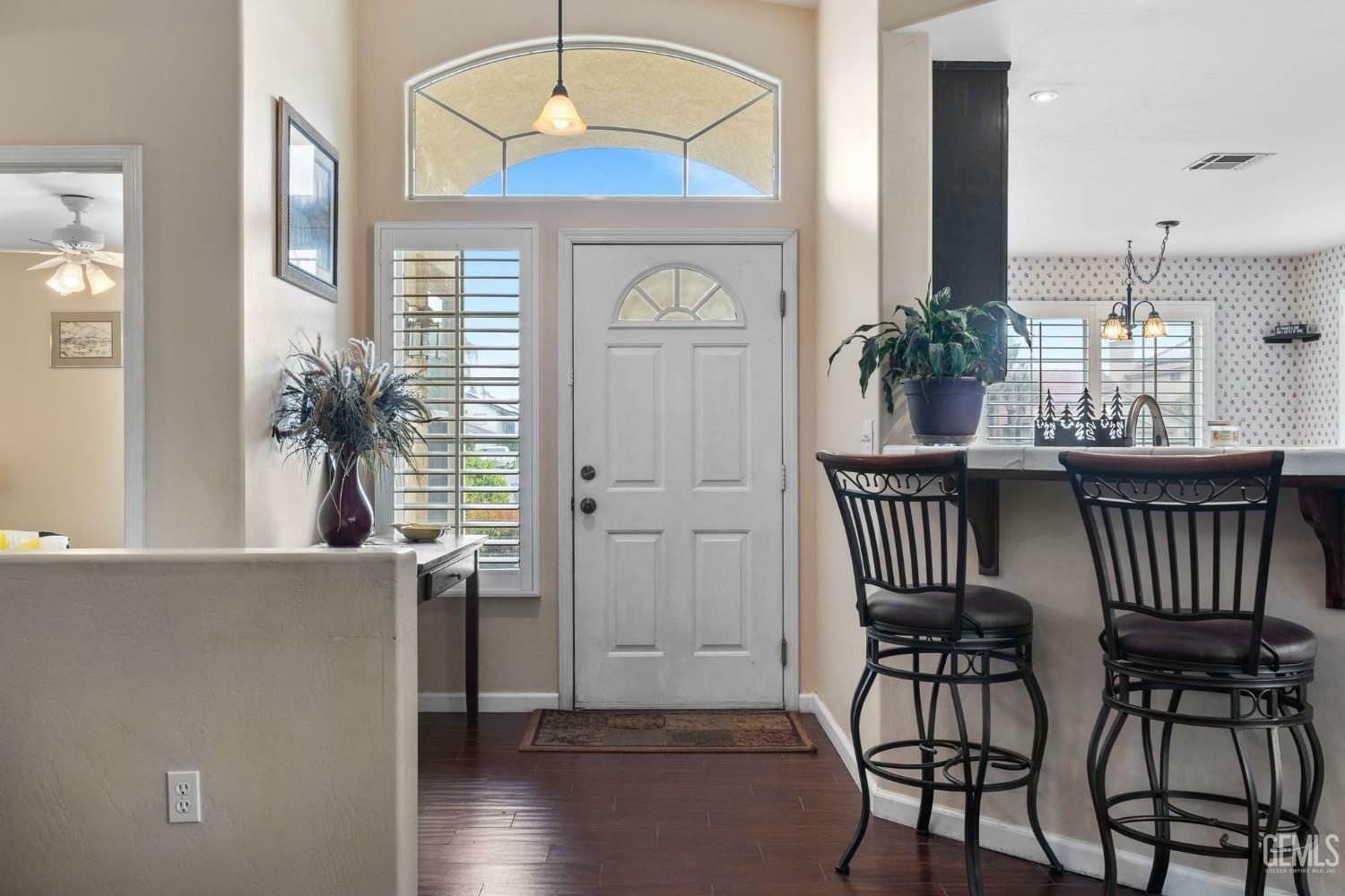 Property Photo: 9902 Rancho Verde Drive CA 93311