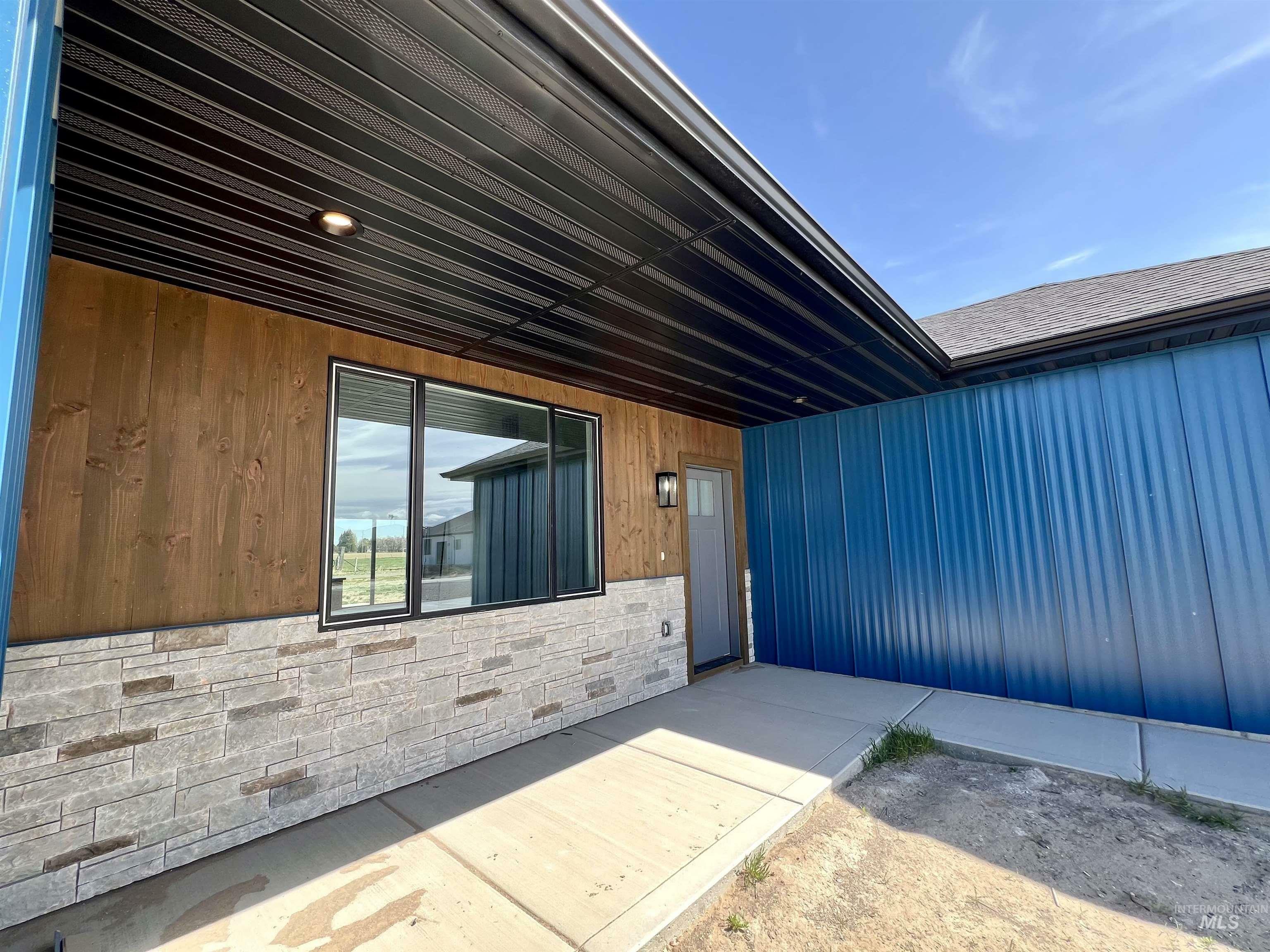 Property Photo: 1412 Parker Dr. ID 83350