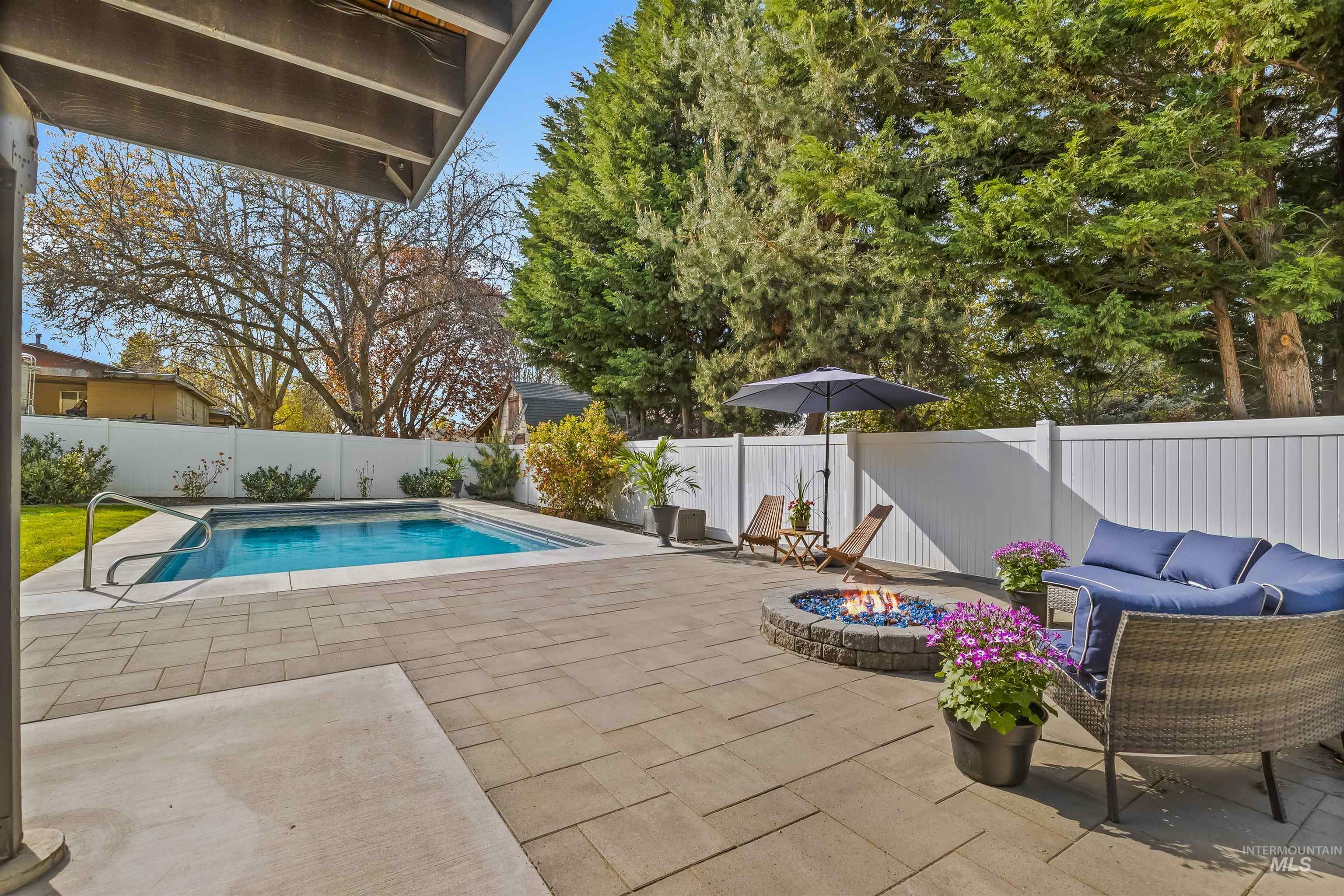 Property Photo: 525 Park Ave ID 83501