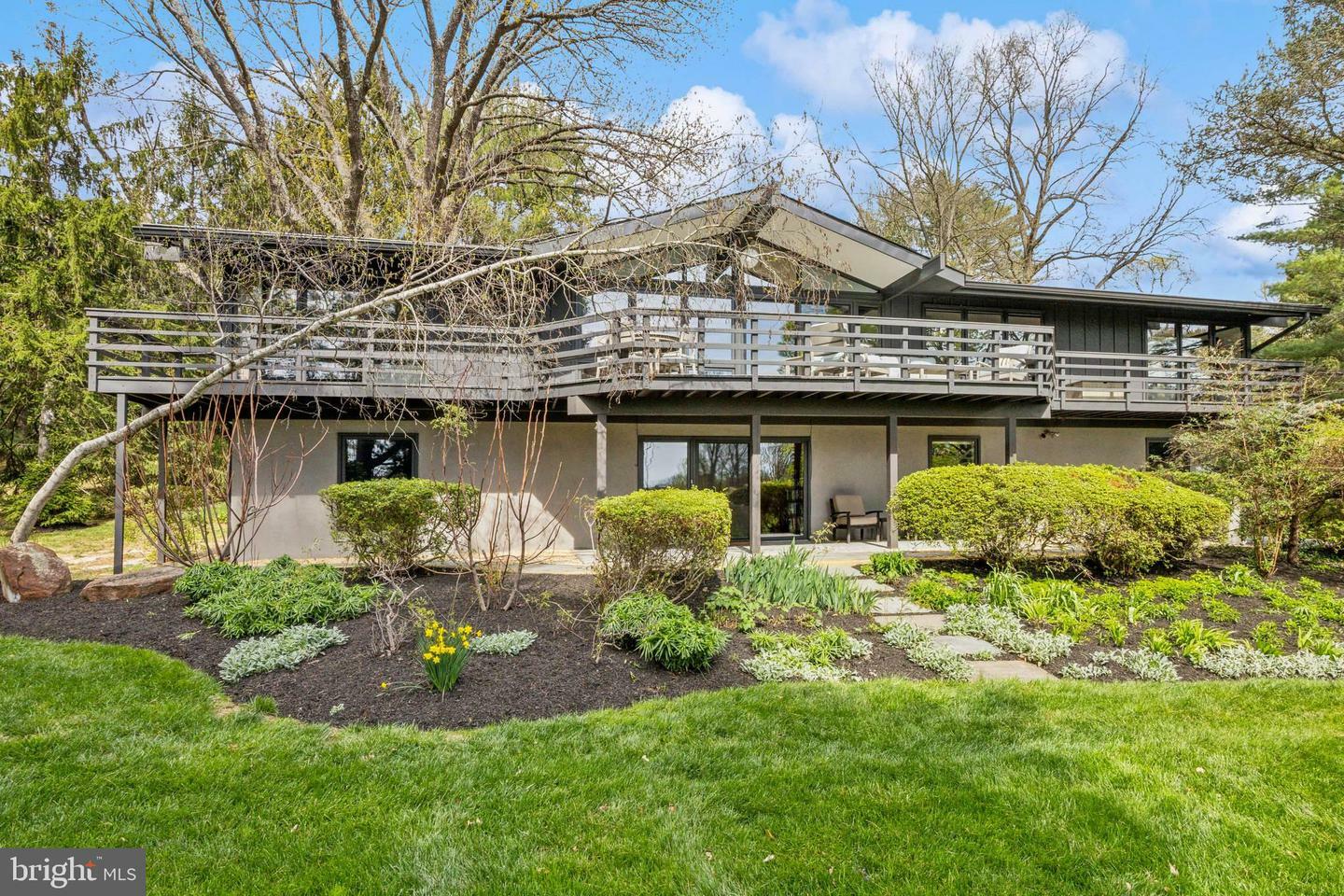 37 Lochwood Lane  West Chester PA 19380 photo