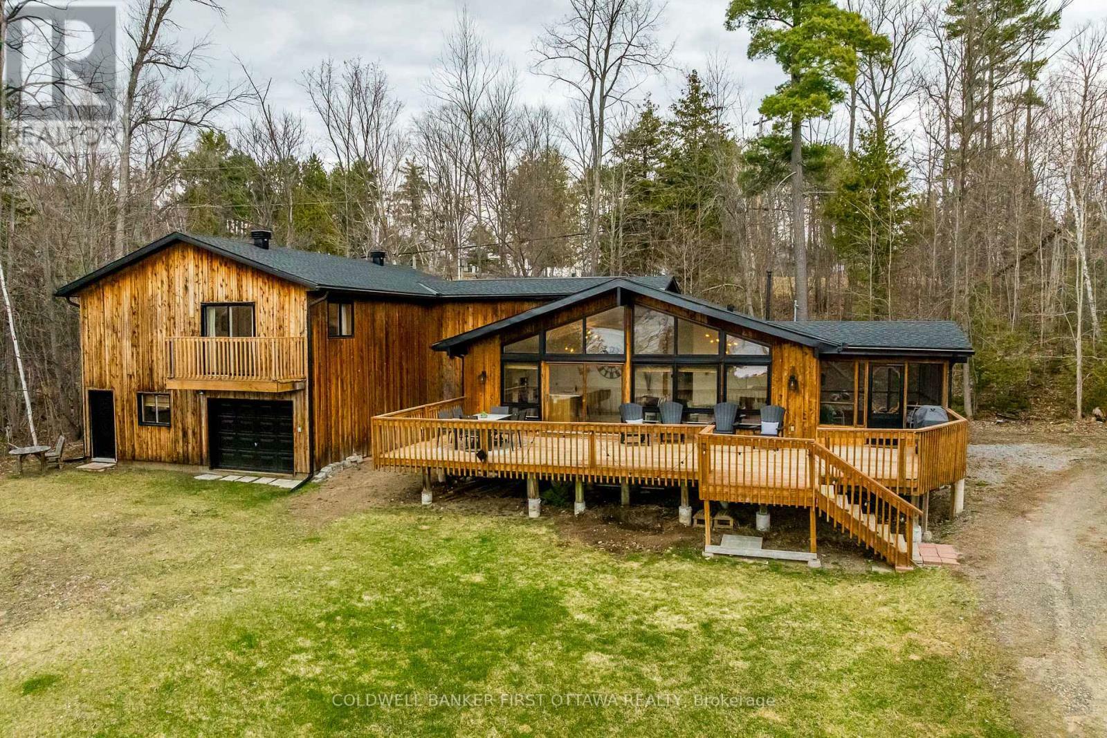Property Photo: 6 Bluff Point Drive ON K0J 1H0