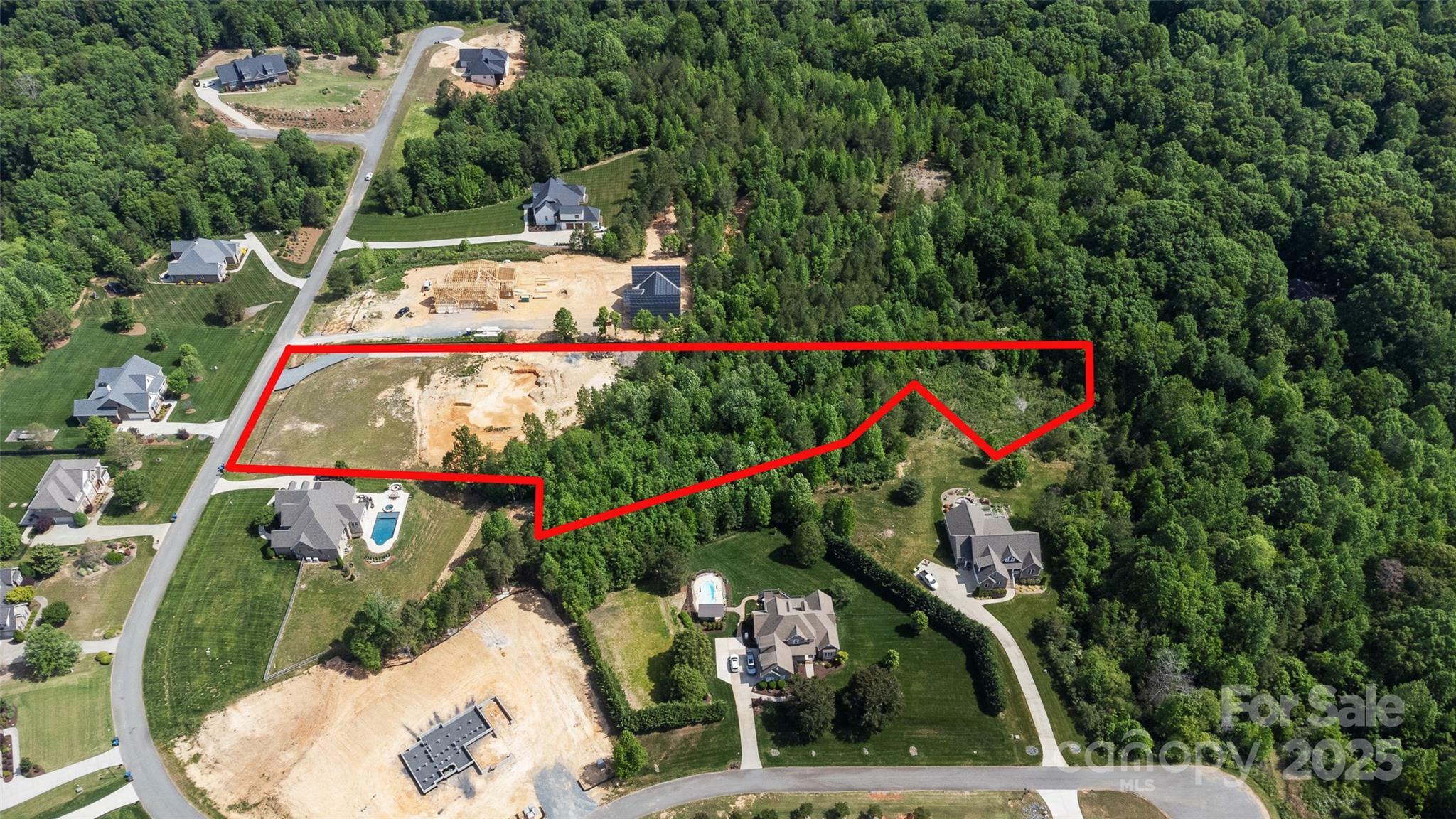 Property Photo: 2811 Harrington Place NC 28173