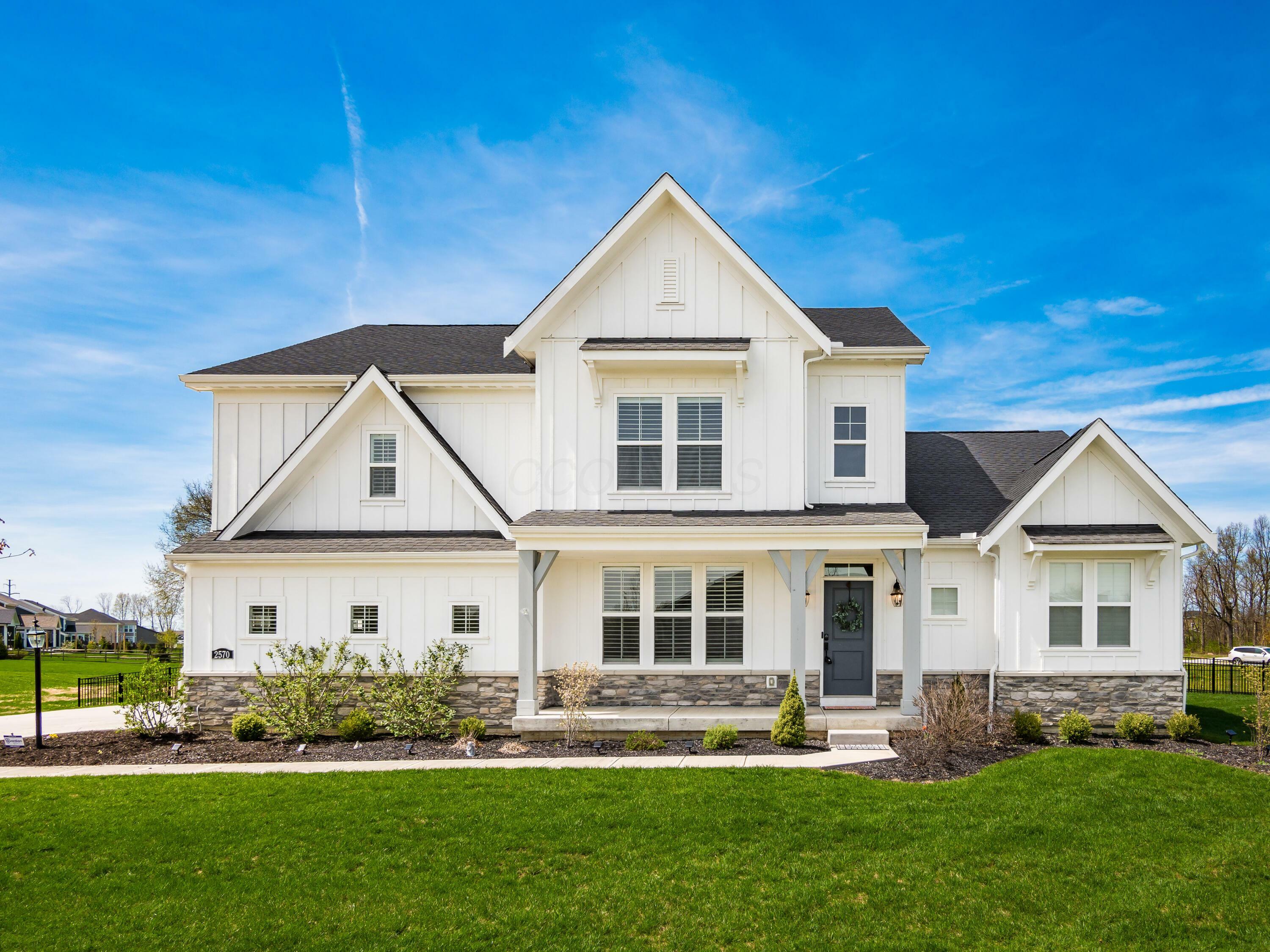 Property Photo: 2570 Russell Woods Drive OH 43015