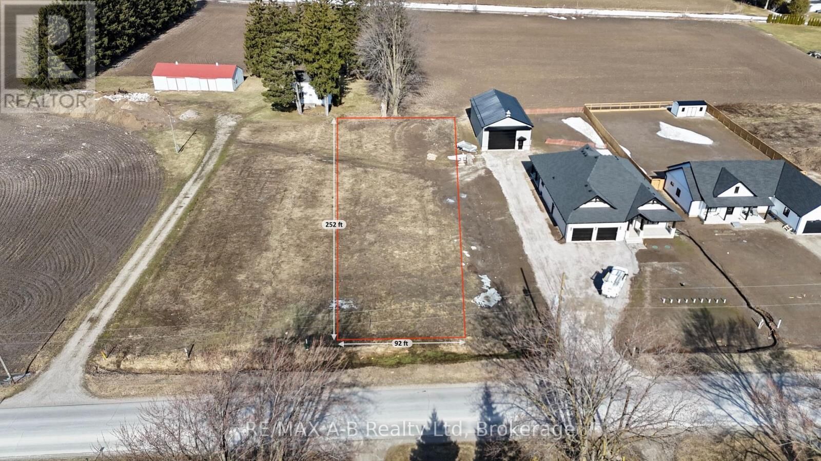 Property Photo:  3180 Rd 122  ON N0K 1V0 