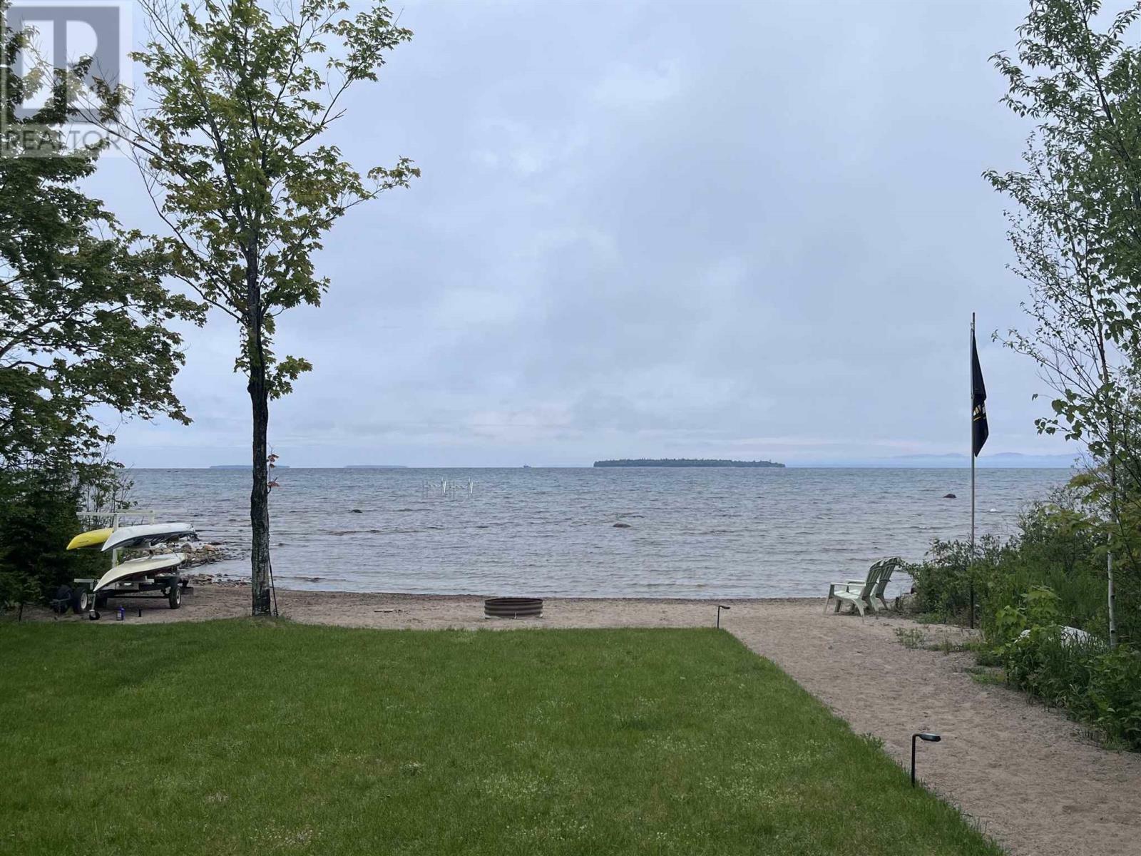 Photo de la propriété: 856 Four Seasons Dr ON P0S 1E0