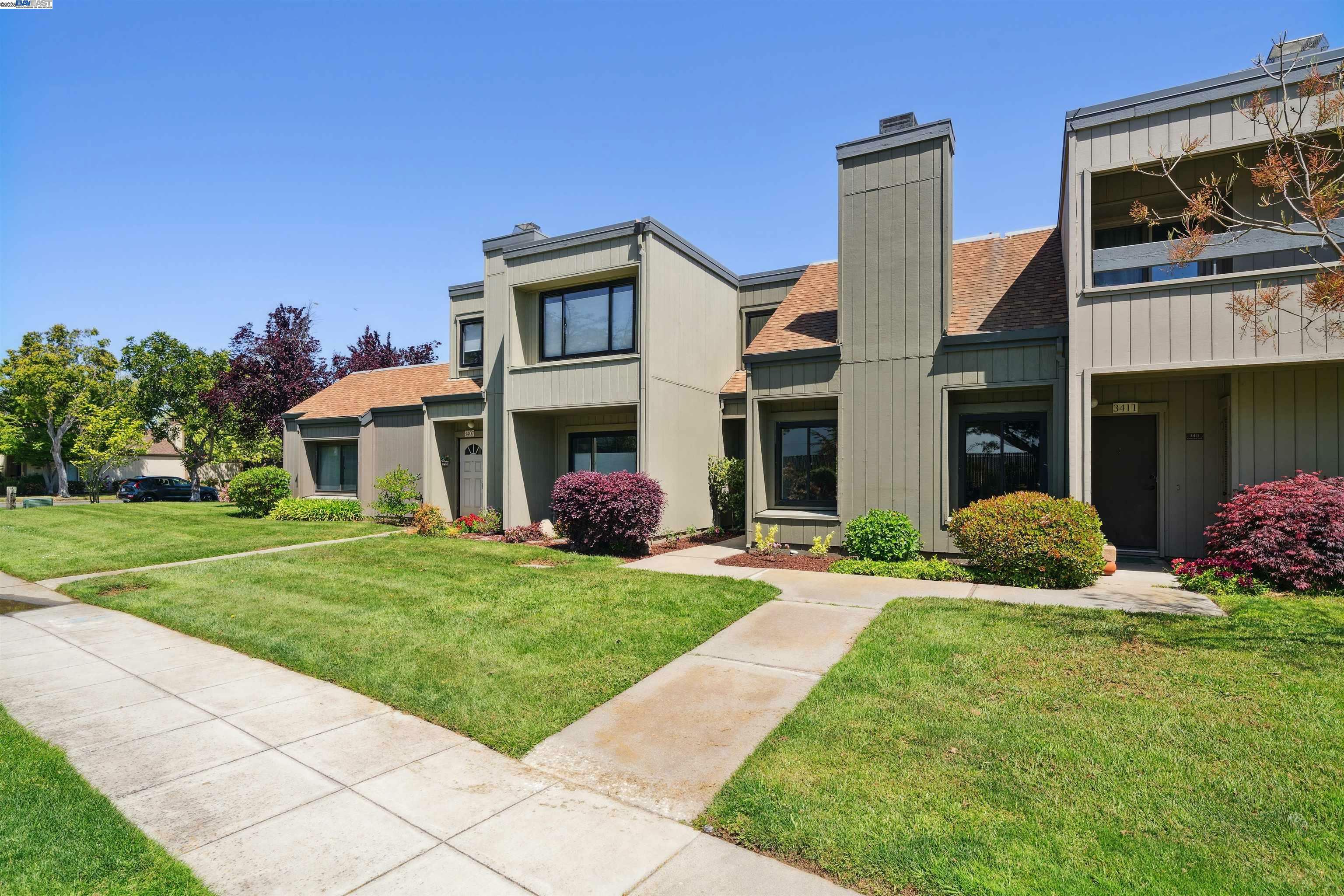 Property Photo: 3409 Catalina Ave CA 94502